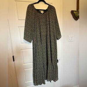 Hayden Black 3/4 Sleeve Crew Neck Dress
